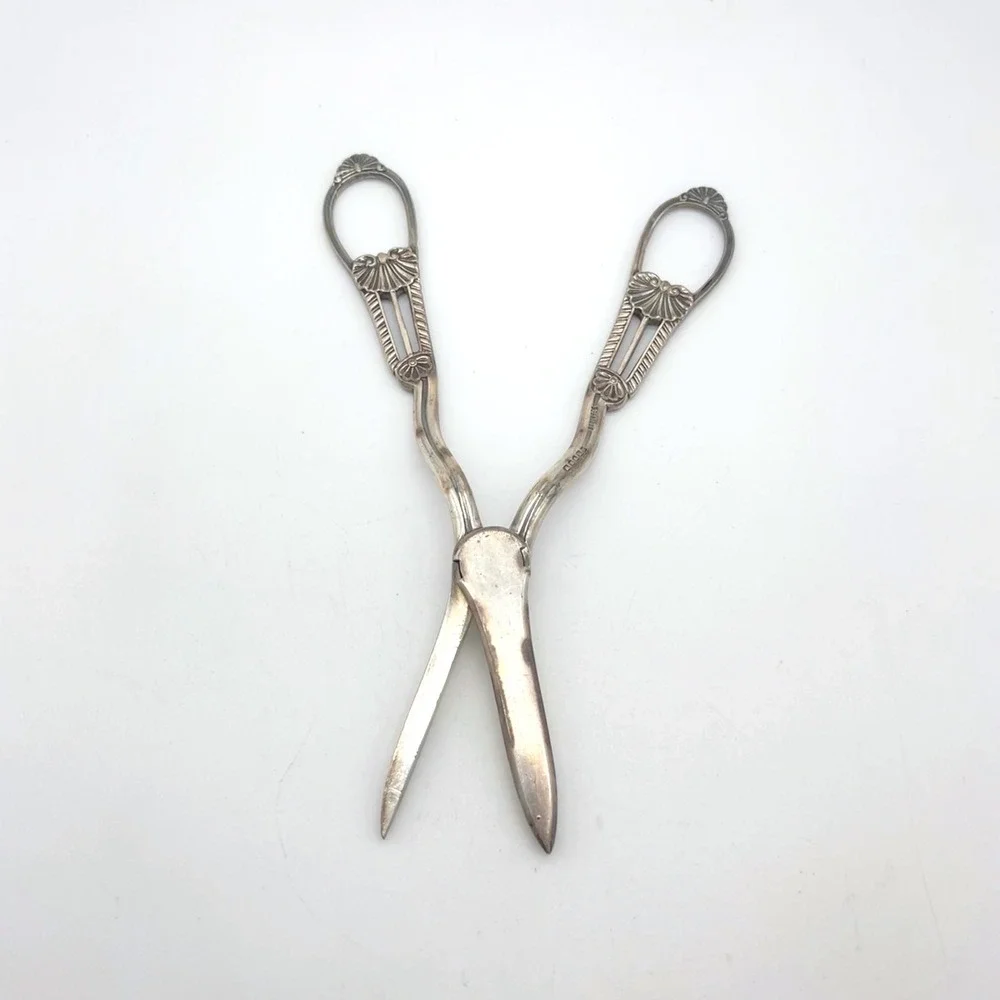 Ornate Silver Tone Grape Shears Fancy Floral Engraved‎ Serving Utensil